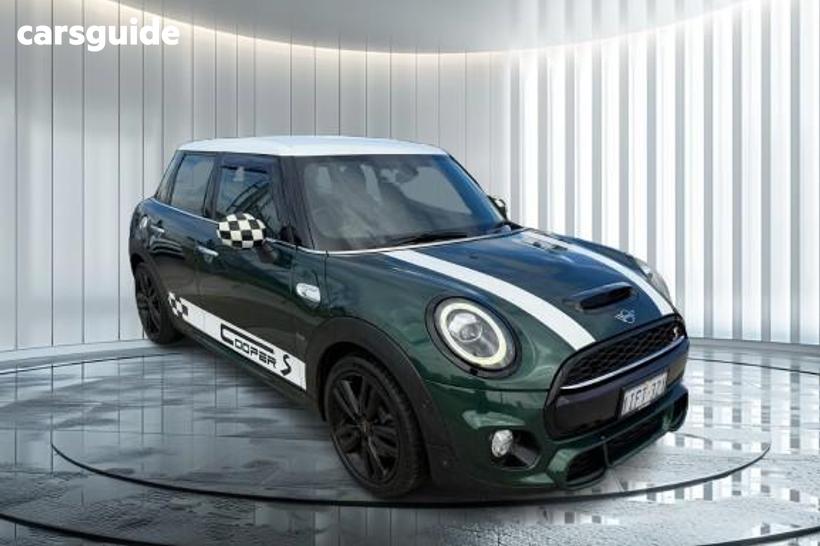 Green 2019 Mini Cooper Hatchback S 3D Hatch