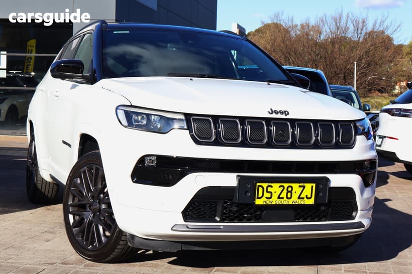 White 2022 Jeep Compass Wagon S-Limited (4X4)