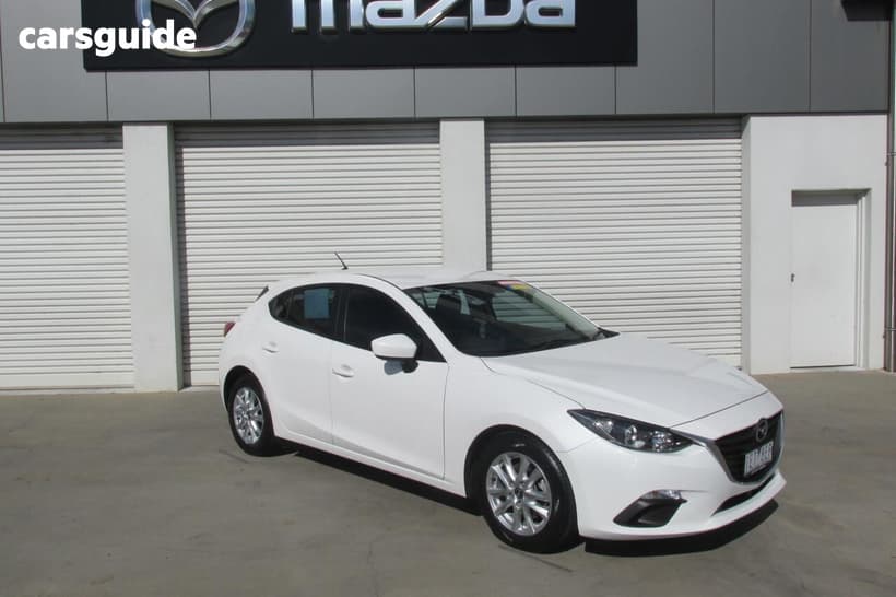 White 2015 Mazda 3 Hatchback Neo