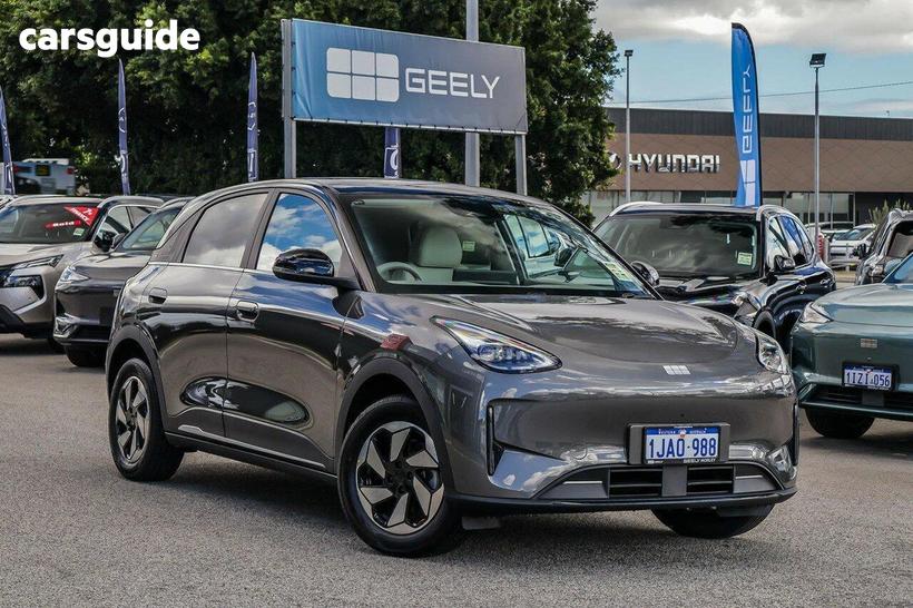 Grey 2026 Geely Ex2 Hatchback Inspire