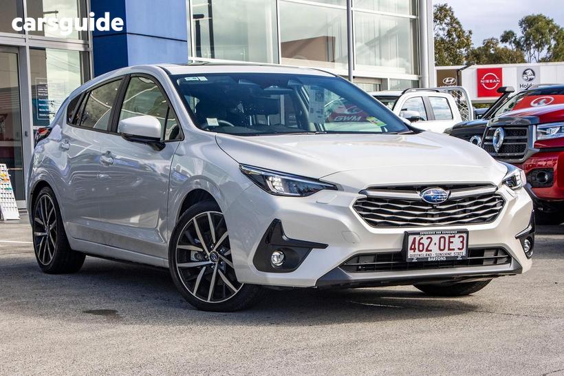 White 2025 Subaru Impreza Hatchback 2.0S (Awd)