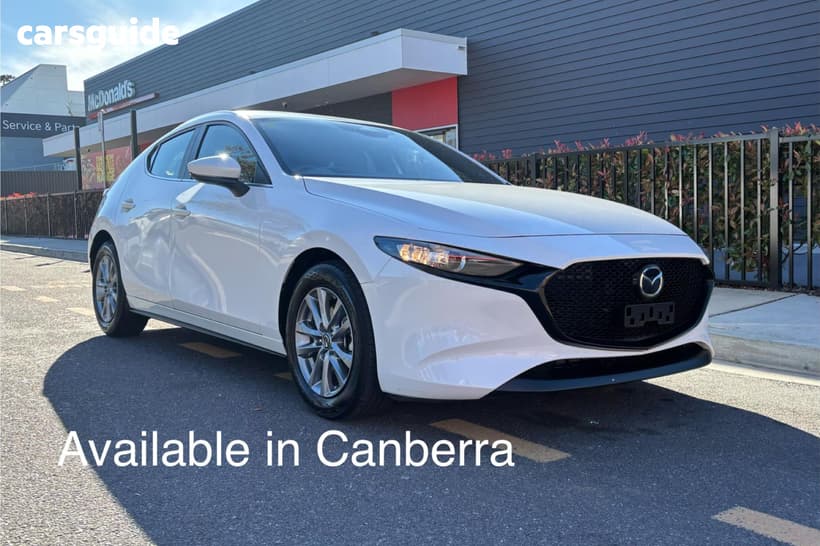 White 2024 Mazda 3 Hatchback G20 Pure