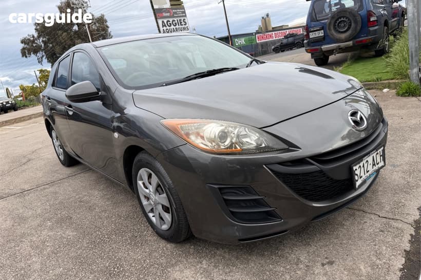 Grey 2009 Mazda 3 Hatchback Neo