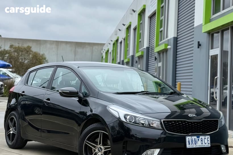 Black 2016 Kia Cerato Hatchback S