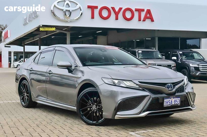Silver 2022 Toyota Camry Sedan Sx Hybrid