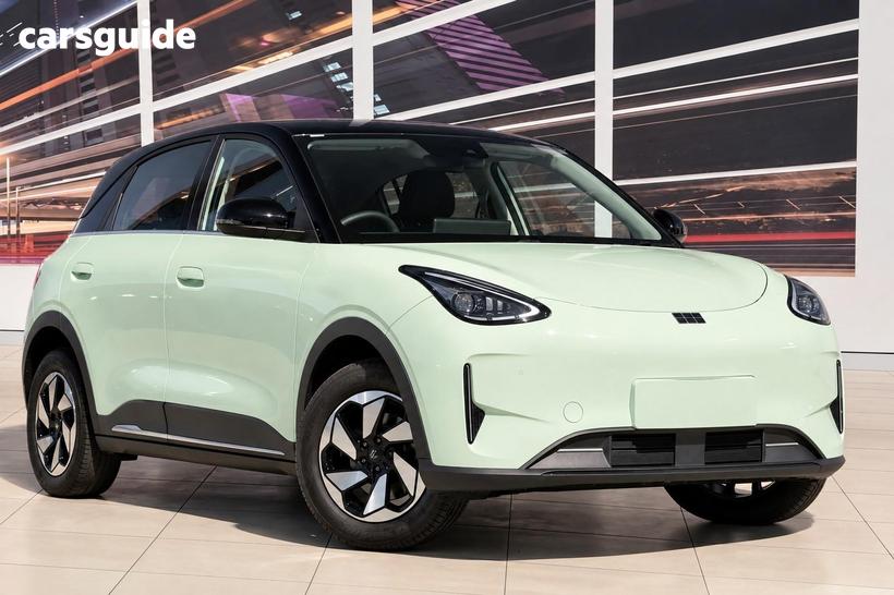 Green 2026 Geely Ex2 Hatchback Inspire