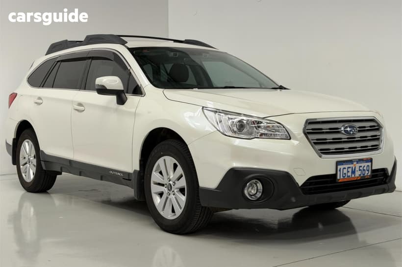 White 2016 Subaru Outback Wagon 2.0D