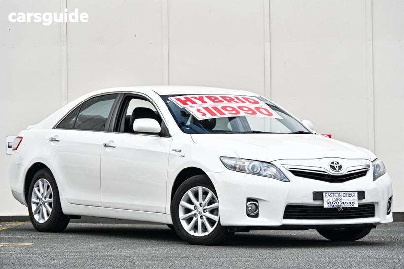 White 2011 Toyota Camry Sedan Hybrid