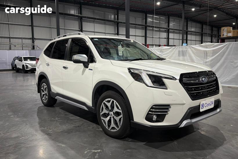 White 2023 Subaru Forester Wagon Hybrid L (Awd)