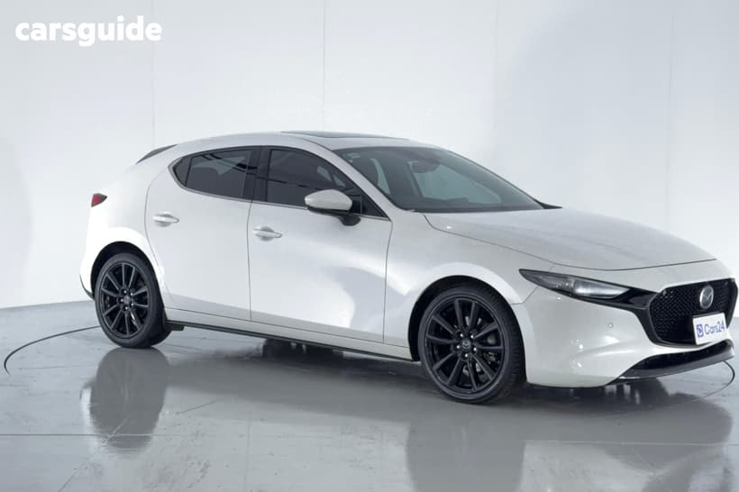 White 2020 Mazda 3 Hatchback G25 Astina