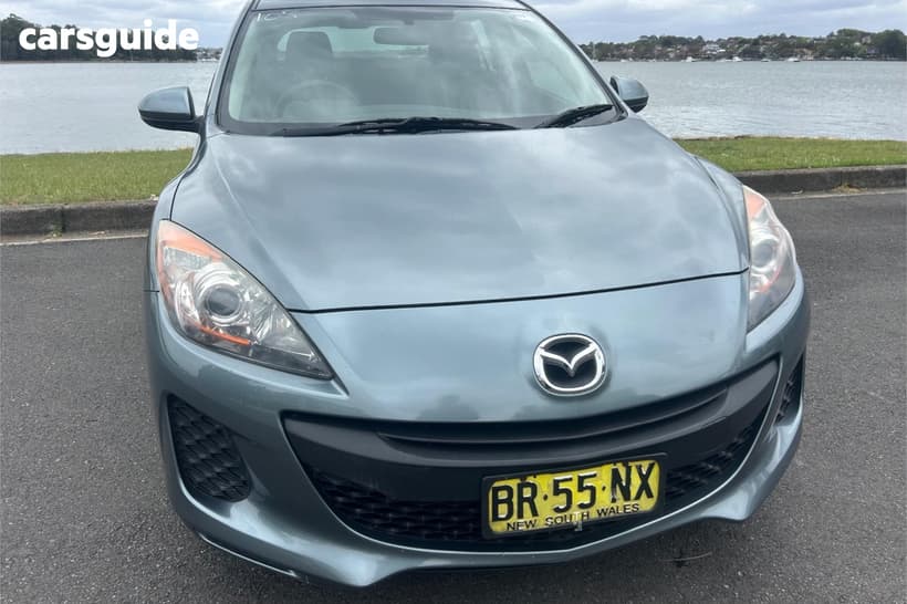 Grey 2012 Mazda 3 Hatchback Neo