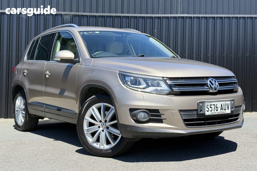 Beige 2012 Volkswagen Tiguan Wagon 155 Tsi (4X4)