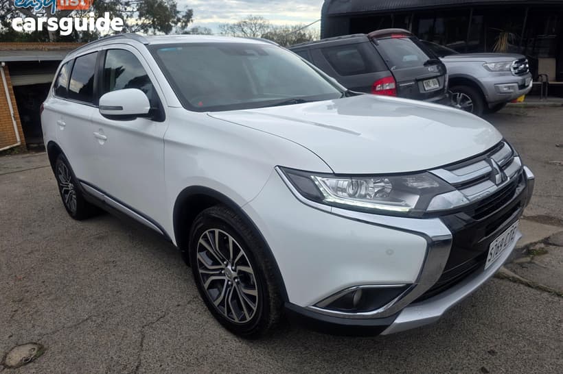 2016 Mitsubishi Outlander Wagon Ls Safety Pack (4X4) 7 Seats