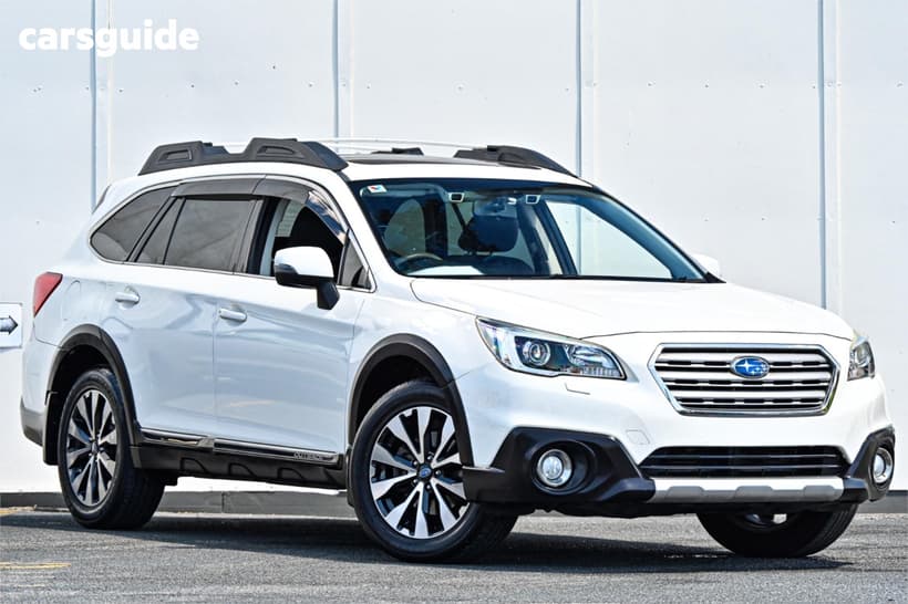 White 2015 Subaru Outback Wagon 3.6R