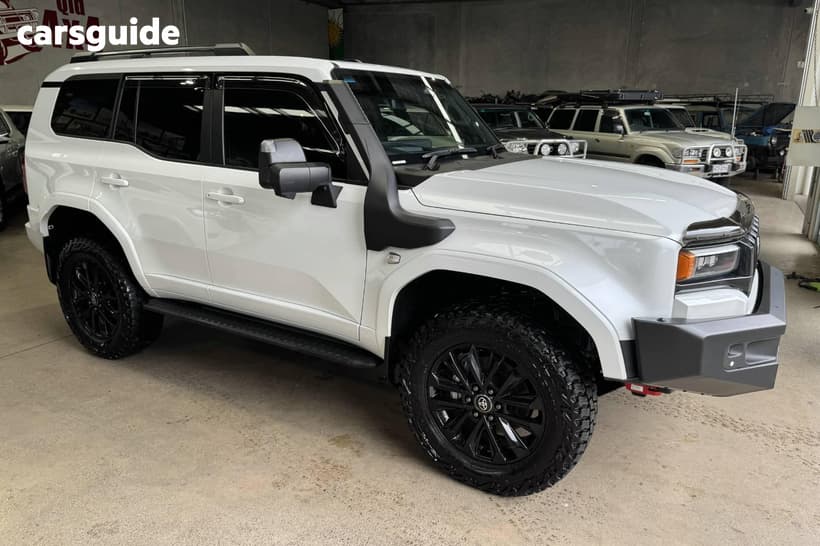 White 2025 Toyota Landcruiser Prado Wagon Kakadu