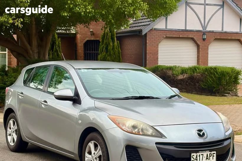 Grey 2012 Mazda 3 Hatchback Neo