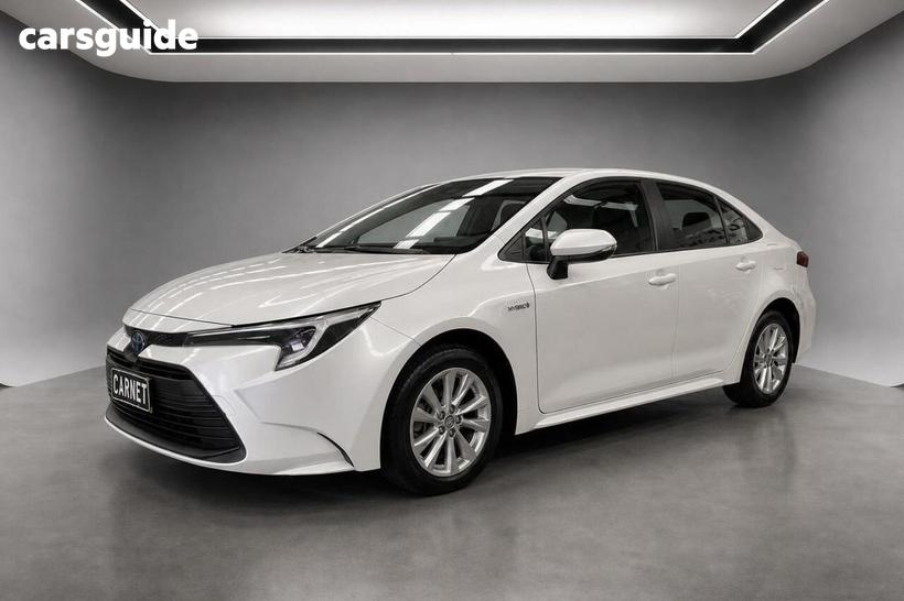 White 2024 Toyota Corolla Sedan Ascent Sport + Convenience Pk