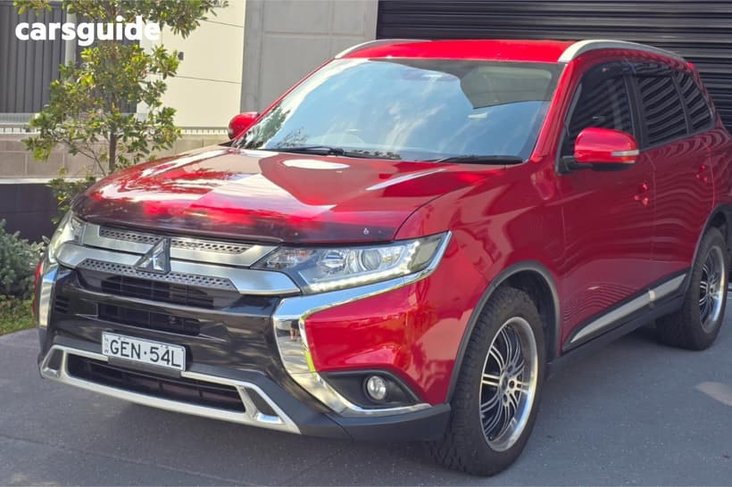 Red 2020 Mitsubishi Outlander Wagon Ls 7 Seat (2Wd)