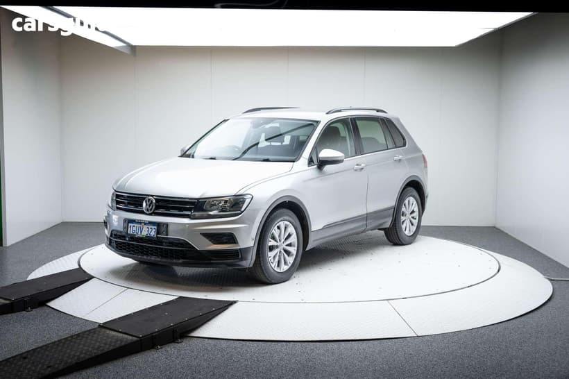 Silver 2016 Volkswagen Tiguan Wagon 110 Tsi Trendline